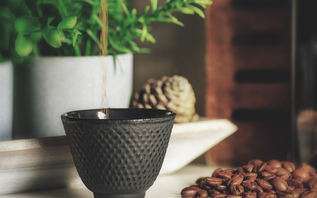 Kamerplanten verzorgen met koffiedik: goed idee of niet?